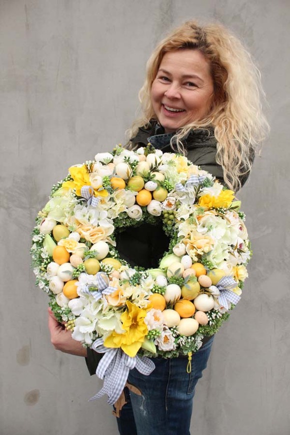 Yellow Easter wielkanocny wianek na drzwi, stroik na stół, śr.40cm.