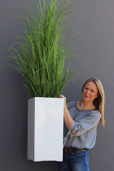 Fiberglass Extra White Big, nowoczesna kompozycja ze sztucznej trawy, wys.160cm