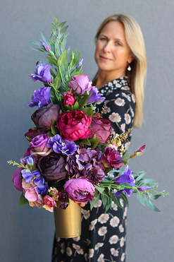 Dunona, bukiet nagrobny w plastikowym wkładzie, wys.65cm