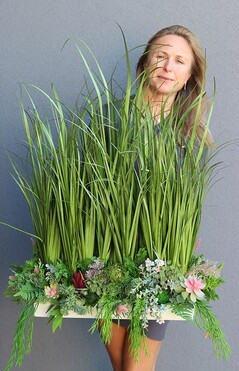 Delicato, trawa sztuczna & sukulenty w podłużnej donicy, wys.115cm