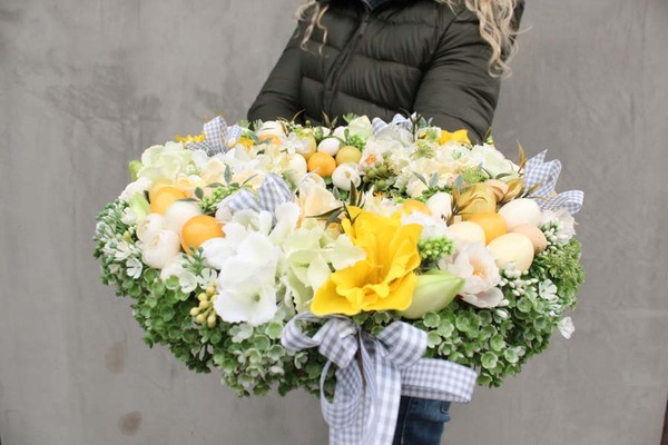Yellow Easter wielkanocny wianek na drzwi, stroik na stół, śr.40cm.