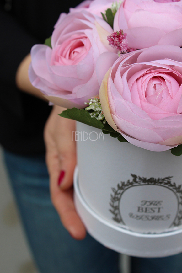 kompozycja kwiatowa / bukiet Flowerbox Pink Lady wys.19cm