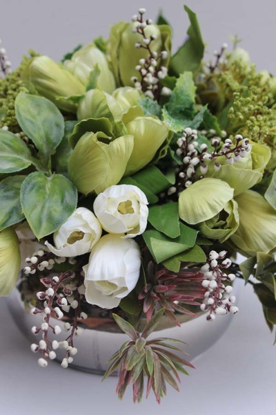 Doskonała Harmonia, dekoracja kwiatowa w srebrnym naczyniu, wys.24cm