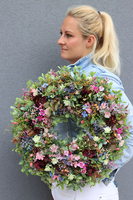 atrakcyjny kwiatowy wianek, Jollena, śr.47cm