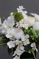 Florencja, niezwykle piękny welurowy flowerbox z białymi kwiatami, wys.42cm