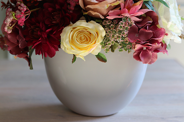 Camilla Bordo, kompozycja kwiatowa / bukiet w donicy Cinderella, wys.32cm