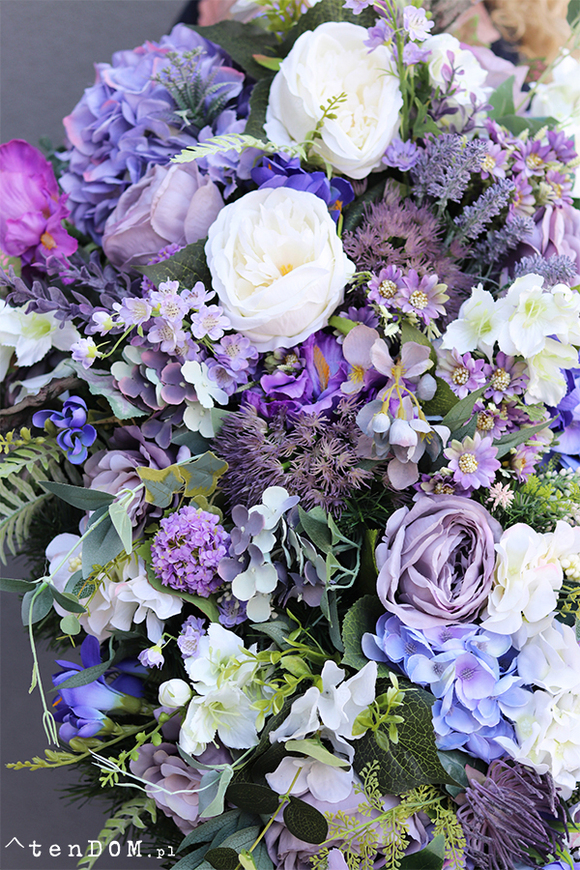 Violetta, komplet dekoracji nagrobnych, wiązanka + bukiet