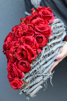 Red Roses Premium,  kompozycja kwiatowa, serce z róż, wym.16x46x32cm