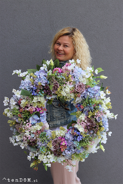 atrakcyjny wielki kwiatowy wianek, Czarująca Wiosna, śr.60cm   