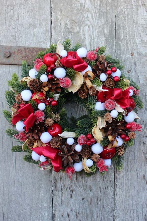 Prezent, bożonarodzeniowy wianek na drzwi, śr.27cm