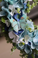 dekoracyjny niebieski wianek kwiatowy, Belata, śr.42cm