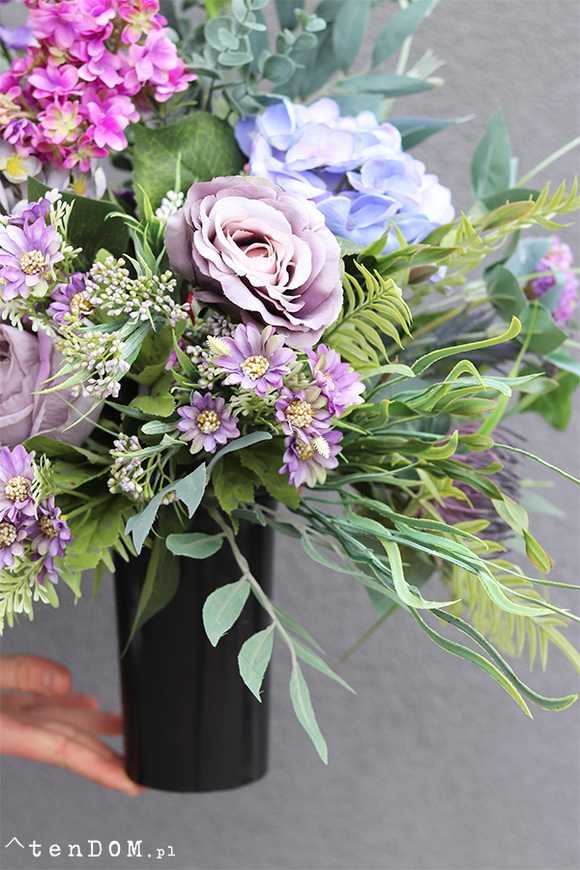 Violetta, komplet dekoracji nagrobnych, wiązanka + bukiet