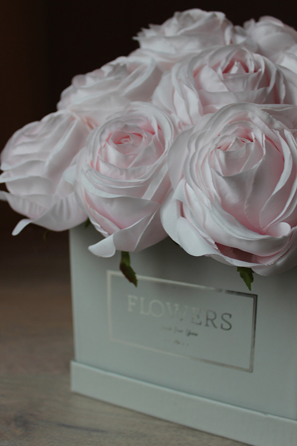 Cristina Small, ekskluzywny flowerbox / kompozycja kwiatowa, wys.22cm