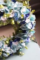 dekoracyjny niebieski wianek kwiatowy, Belata, śr.42cm