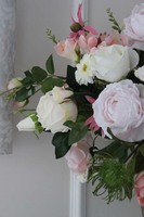 Estera, kompozycja w złotym metalowym pucharze, wym.85x78x56cm