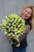 elegancki wiosenny box, Yellow Time z kokardą, wys.35cm