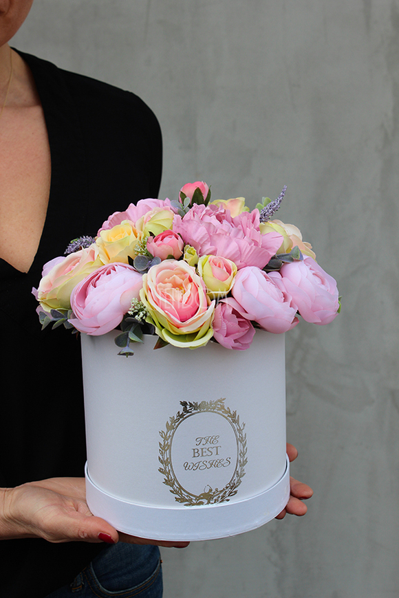 kompozycja kwiatowa / bukiet Flowerbox Kolory, wys.26cm