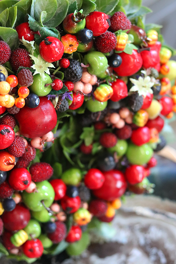 dekoracyjny wianek z owocami, Radość Jesienią, śr.30cm