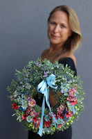 bogaty wianek Margerytki Lavender Delina, śr.37cm