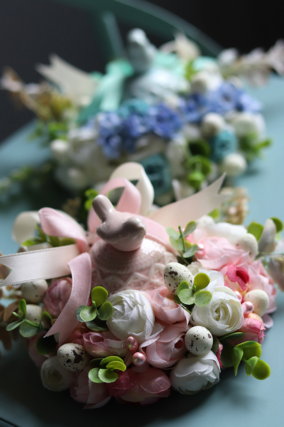 Pastel Birds, wielkanocny mini-stroik z porcelanowym ptaszkiem, różowy, wym. 12x16cm