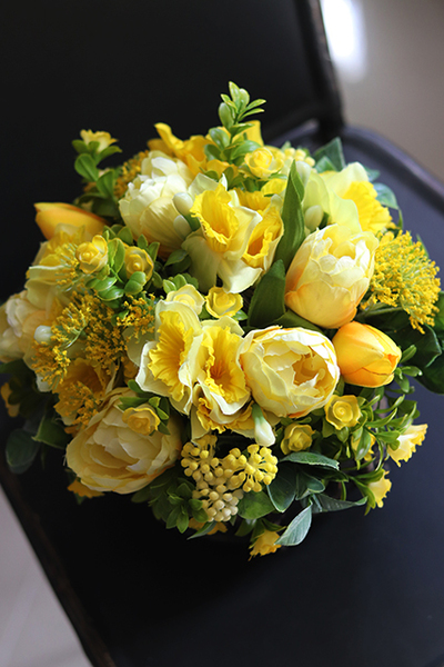 Igaria, kompozycja z wiosennych kwiatów, wym. 26x15cm