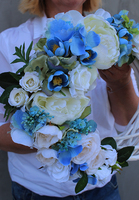 Blue Gerda, dekoracyjny wianek z kwiatów sztucznych, śr.34cm