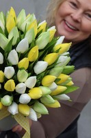 elegancki wiosenny box, Yellow Time z kokardą, wys.35cm