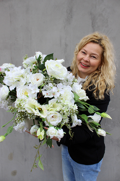 Beate Exclusive kompozycja kwiatowa / bukiet wys.38cm, śr. kwiatów 60cm