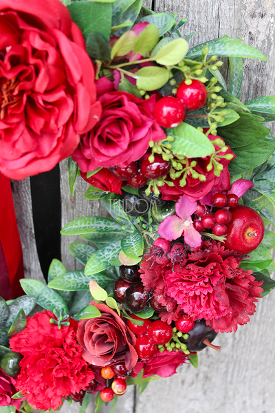 prezent na Walentynki, wianek na drzwi Red Ella, śr.40cm 