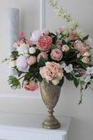 Estera, kompozycja w złotym metalowym pucharze, wym.85x78x56cm