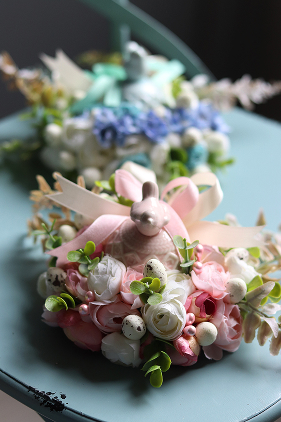 Pastel Birds, wielkanocny mini-stroik z porcelanowym ptaszkiem, różowy, wym. 12x16cm