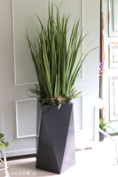 kompozycja Nevis Design 2, Trawy & Sukulenty w szarej donicy, wys.175cm