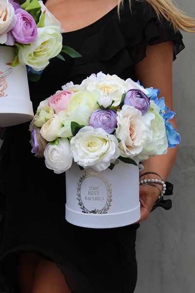 The Best Wishes kompozycja kwiatowa / bukiet Flowerbox wys.29cm, szer.27cm