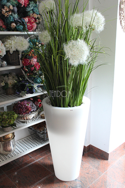 kompozycja w podświetlanej donicy z trawami i dmuchawcami Simple Grass, wys. 190cm