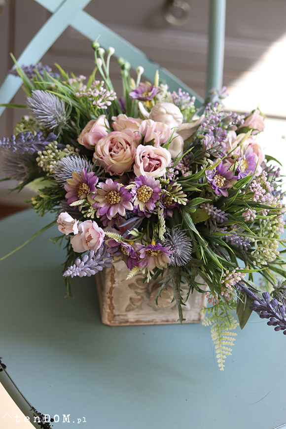 kompozycja kwiatowa, Angelo Sipreme, wym.23x38cm