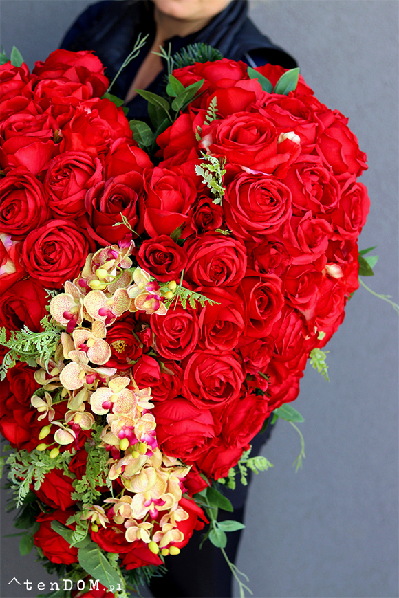 bardzo bogata wiązanka nagrobna, Różane Serce Premium, dł.72cm