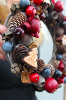 bożonarodzeniowy wianek / stroik Deco Time śr.28 cm