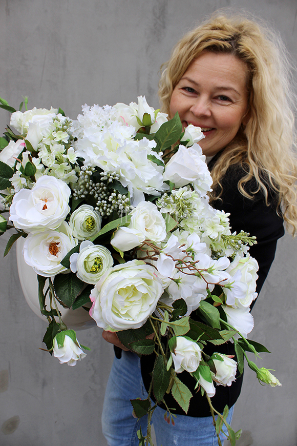 Beate Exclusive kompozycja kwiatowa / bukiet wys.38cm, śr. kwiatów 60cm