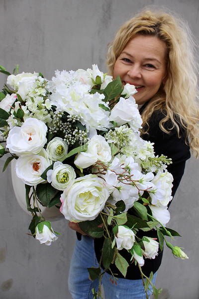 Beate Exclusive kompozycja kwiatowa / bukiet wys.38cm, śr. kwiatów 60cm