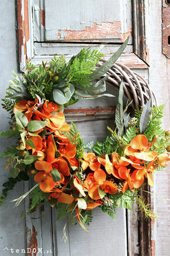 Dzika Orchidea Orange, efektowny wianek na drzwi, śr.40cm