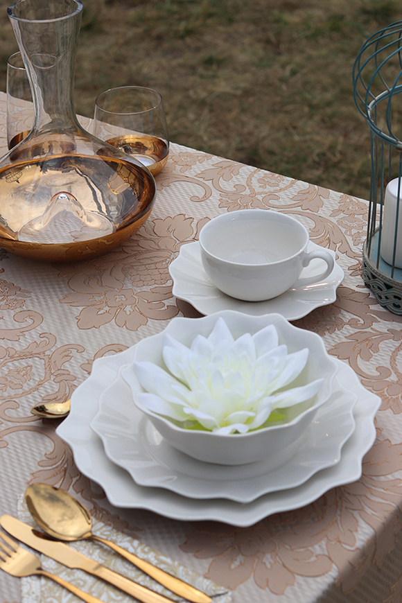 OD RĘKI Ballerina Ecru, elegancki talerz deserowy, śr.24.5cm 