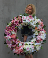 Wypożyczenie dużego kwiatowego wianka śr.90cm Maria Antonina