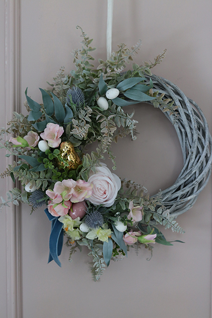 atrakcyjny wianek wielkanocny, Green Canoe Pastels, śr.35cm 