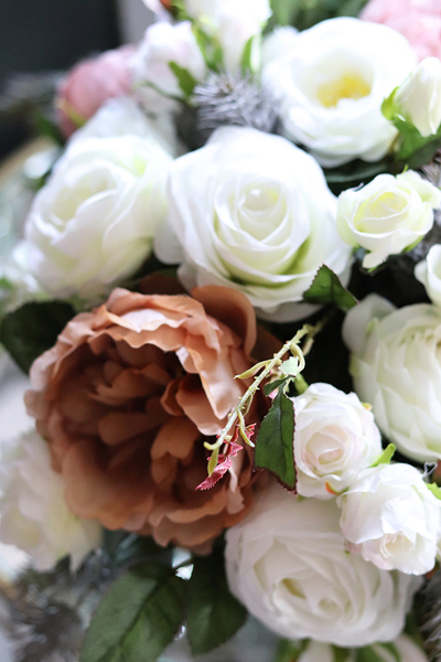 kompozycja kwiatowa / bukiet Cappucino 2, wys.35cm