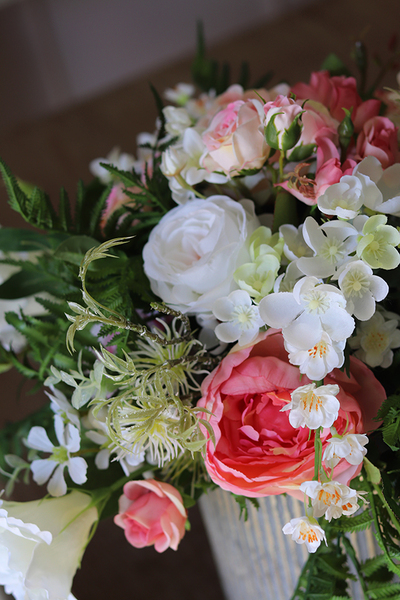 Geonia, duża kompozycja kwiatowa w naczyniu bosco, wym.36x42cm