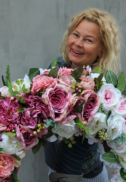 Wypożyczenie dużego kwiatowego wianka śr.90cm Maria Antonina