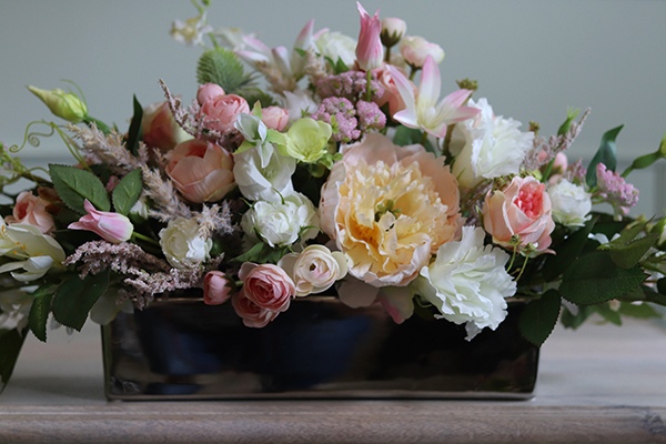 Derina, kompozycja kwiatowa glamour, wym.26x70cm