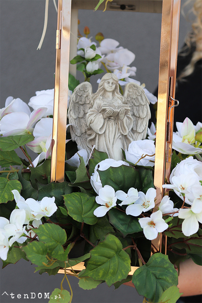 Angelo Garden, kompozycja kwiatowa ze złotym lampionem, wys.55cm  
