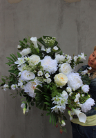 duża dekoracja / wiązanka nagrobna w misie, Exclusive Palace, dł.95cm 