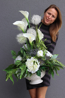 komplet dekoracji nagrobnych z kallami, White Angels 2, kompozycja + bukiet